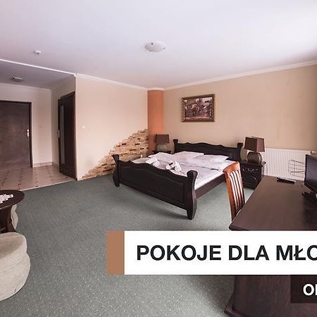 Stary Dwor Bed & Breakfast Zywiec Ngoại thất bức ảnh